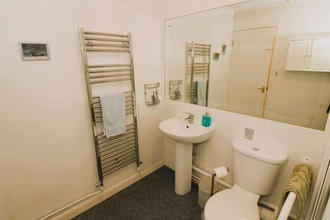 Flat 1, Macmillan House Basing Road, Banstead, SM7 2AQ