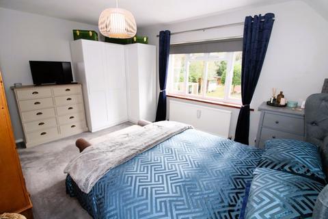 100 Nork Way, Banstead, SM7 1HP