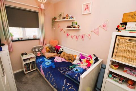 100 Nork Way, Banstead, SM7 1HP