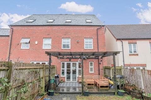 3 bedroom terraced house for sale, Usher Drive, Banbury
