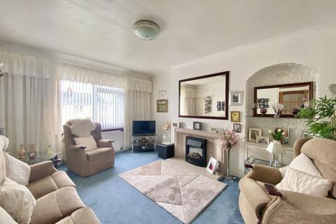 2 bedroom flat for sale - Weston Avenue, Annbank