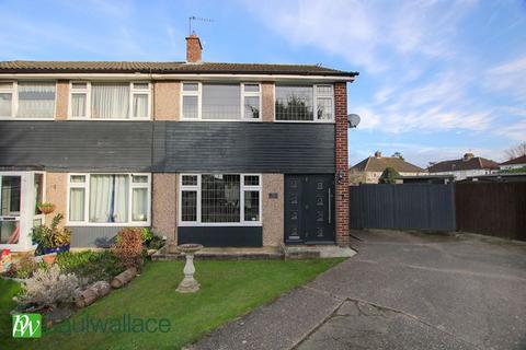 28 Windsor Close, Cheshunt, Waltham Cross, EN7 5LW