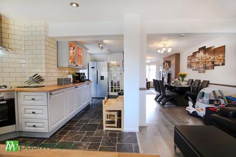 28 Windsor Close, Cheshunt, Waltham Cross, EN7 5LW