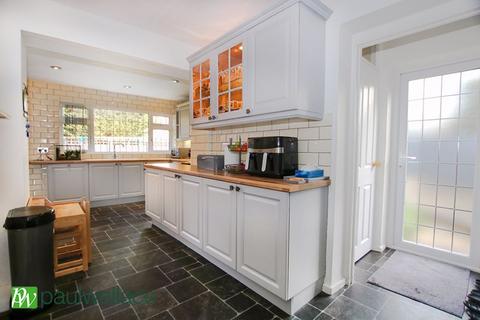 28 Windsor Close, Cheshunt, Waltham Cross, EN7 5LW