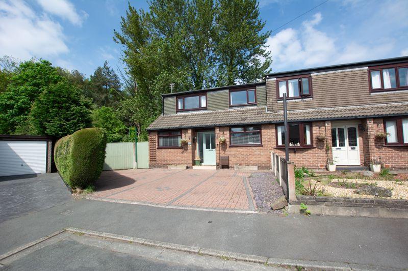 Rosedale Drive, Leigh WN7 2TN 3 bed semidetached house £249,950