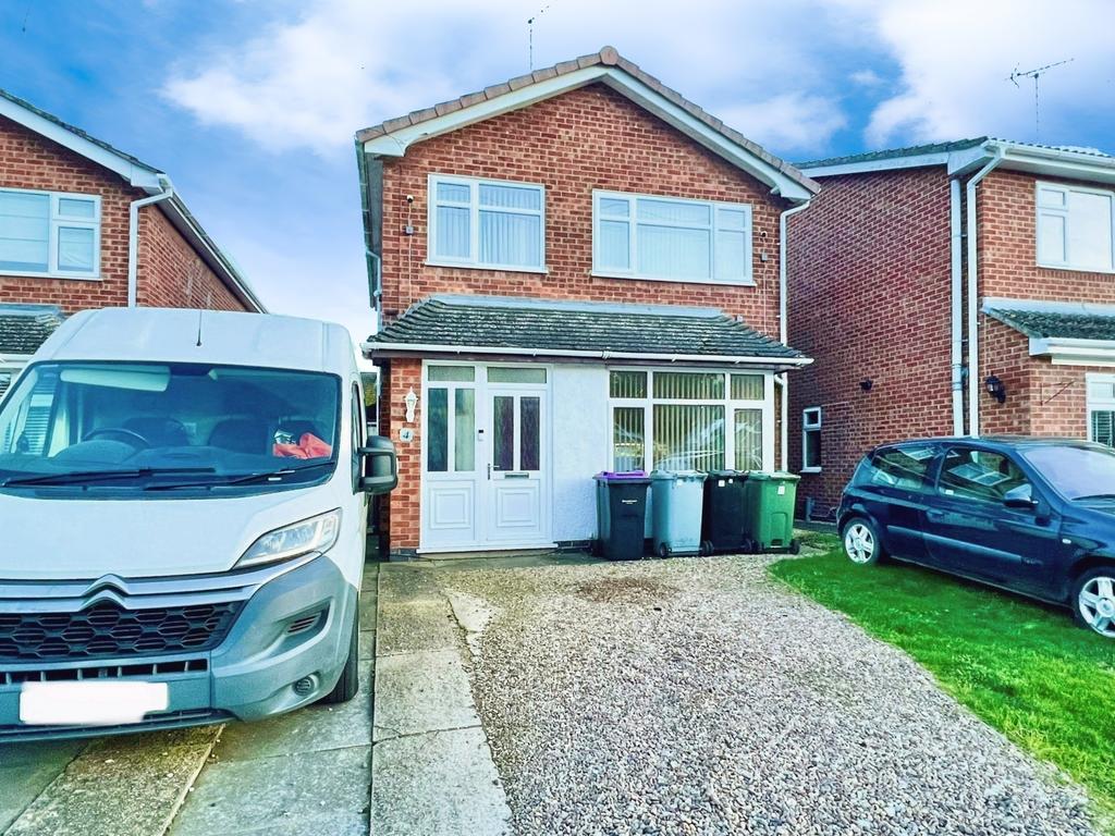 The Orchard, Market Deeping PE6 3 bed detached house to rent £1,100