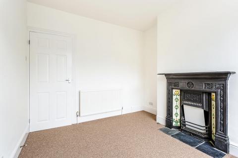 2 bedroom end of terrace house to rent, Gordon Road, Fareham, PO16