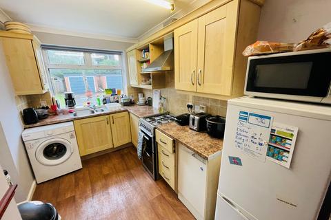 4 bedroom semi-detached house to rent, Stephens Road, Withington, M20