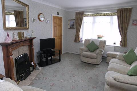 2 bedroom terraced house for sale - Mayfield Crescent, Rowley Regis B65