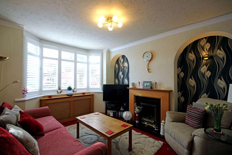 Meriden Avenue, Stourbridge DY8 3 bed semidetached house for sale £