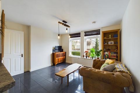 83 Laugherne Road, Worcester, WR2 5LY
