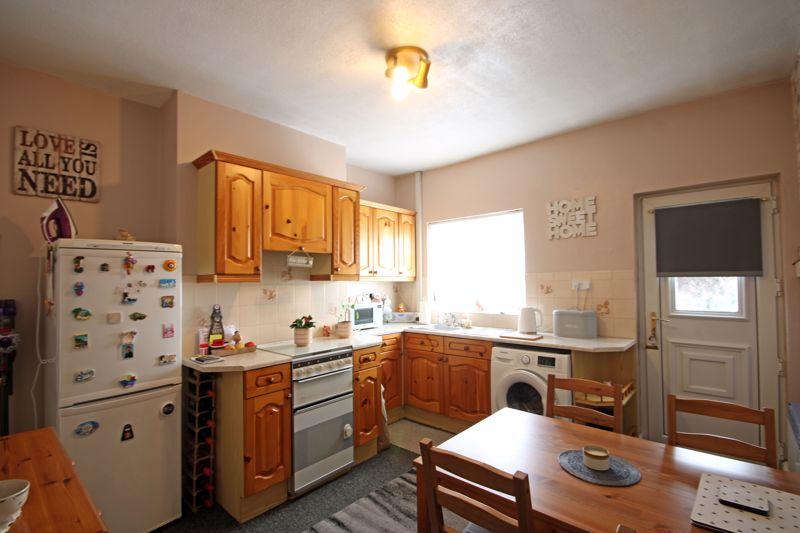 Brook Street, Stourbridge DY9 2 bed end of terrace house for sale £
