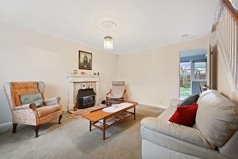 21 Chelmsford Close, Sutton, SM2 5BG
