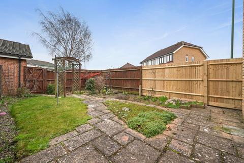 21 Chelmsford Close, Sutton, SM2 5BG