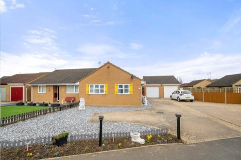 2 bedroom semi-detached bungalow for sale, Falklands Road, Sutton Bridge, Spalding, Lincolnshire, PE12 9XF