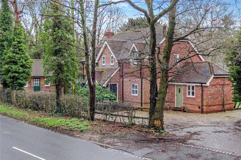 5 bedroom detached house for sale - Pinchington Lane, Greenham, Thatcham, RG19