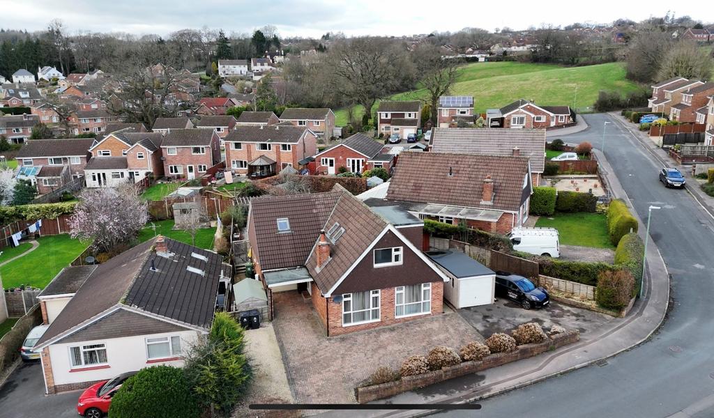 Bracken Close, Lydney