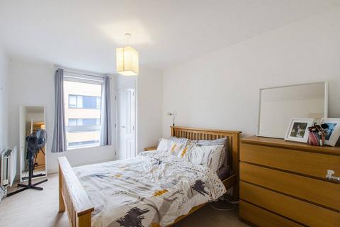 2 bedroom flat to rent, Norman Road, Greenwich, London, SE10