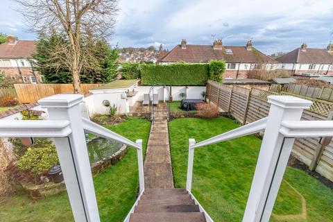 4 bedroom semi-detached house for sale, Brownberrie Walk, Horsforth, Leeds, West Yorkshire