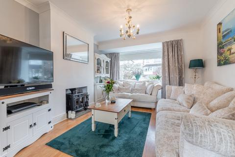 40 Brownberrie Walk, Horsforth, Leeds, LS18 5PG