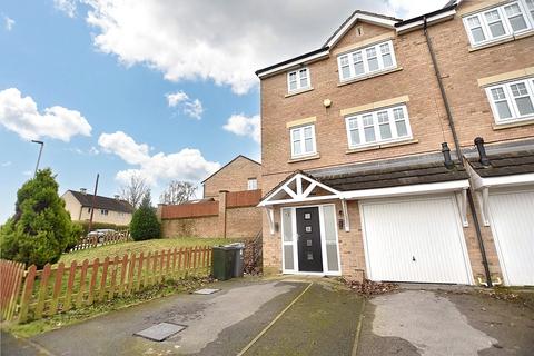 3 bedroom end of terrace house for sale, Crag View, Idle