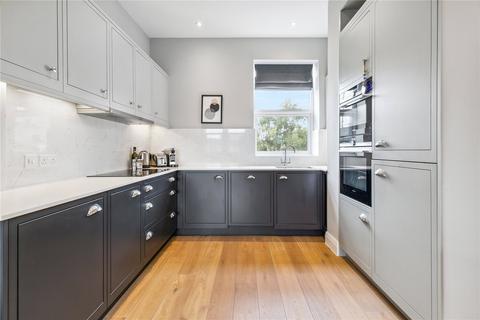 3 bedroom apartment for sale, Munster Road, Fulham, London, SW6