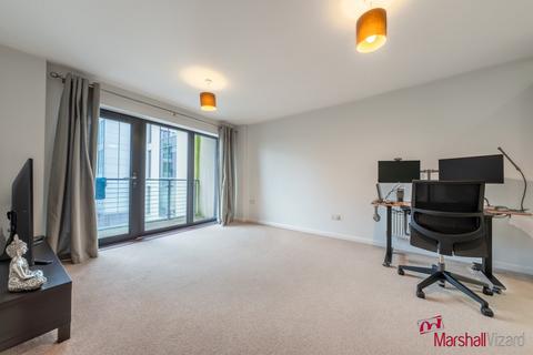 1 bedroom apartment for sale, Hemingford Court, Gartlet Road, Watford, WD17