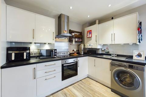 1 bedroom penthouse for sale, Newland Street, Witham, Essex, CM8