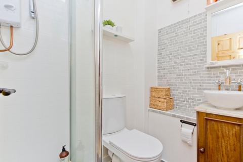 Flat 2fr, 1 Brae Street, Dunkeld, PH8 0BA