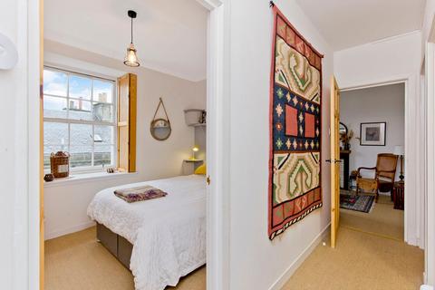 Flat 2fr, 1 Brae Street, Dunkeld, PH8 0BA