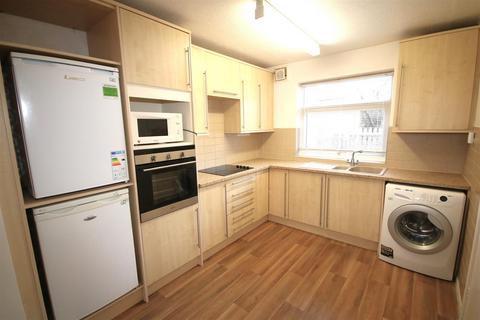 3 bedroom terraced house to rent - Downs Road, Canterbury