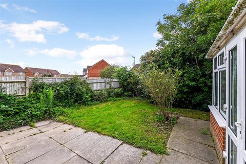 2 bedroom semi-detached bungalow for sale - The Green, Chichester