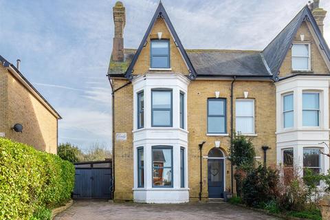 5 bedroom townhouse for sale, Carisbrooke, Isle Of Wight