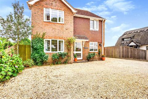 4 bedroom detached house to rent - Theale Road, Burghfield, Reading, Berkshire, RG30