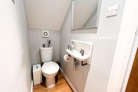 12 Priory Road, Croydon, CR0 3QY