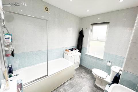 12 Priory Road, Croydon, CR0 3QY