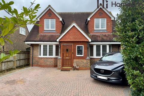 3 bedroom detached house for sale, Worthing Road, Southwater, Horsham