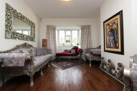 3 bedroom semi-detached house for sale, Sutton Lane, Banstead