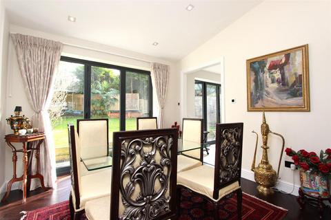 6 Sutton Lane, Banstead, SM7 3QP