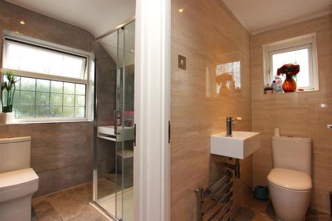 6 Sutton Lane, Banstead, SM7 3QP