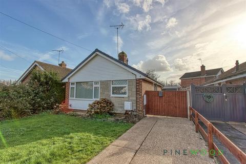 2 bedroom detached bungalow for sale, Hereford Avenue, Mansfield NG19