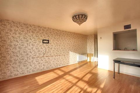 42 Canalside Gardens, Southall, UB2 5TJ