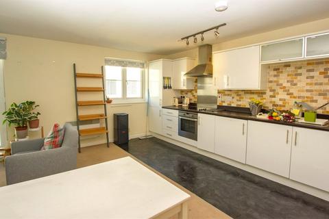 2 bedroom penthouse for sale, Marriotts Walk, Witney, Oxfordshire, OX28
