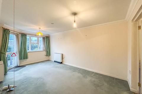2 bedroom retirement property for sale - Southend Road, Hockley SS5