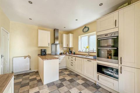 18 Hawkwell Road, Hockley, SS5 4DA