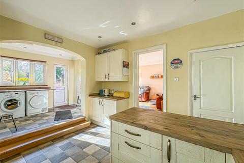 18 Hawkwell Road, Hockley, SS5 4DA