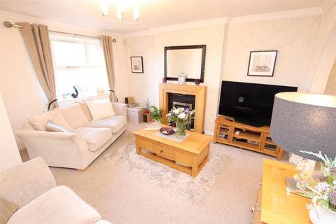 3 Cavalier Drive, Apperley Bridge, Bradford, BD10 0UF