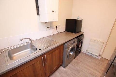 3 Cavalier Drive, Apperley Bridge, Bradford, BD10 0UF