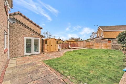 4 bedroom detached house for sale, Muirfield Road, Wellingborough NN8