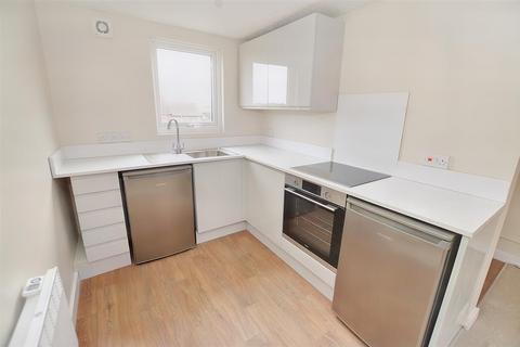 1 bedroom flat for sale, Waterbank Road, Sheringham